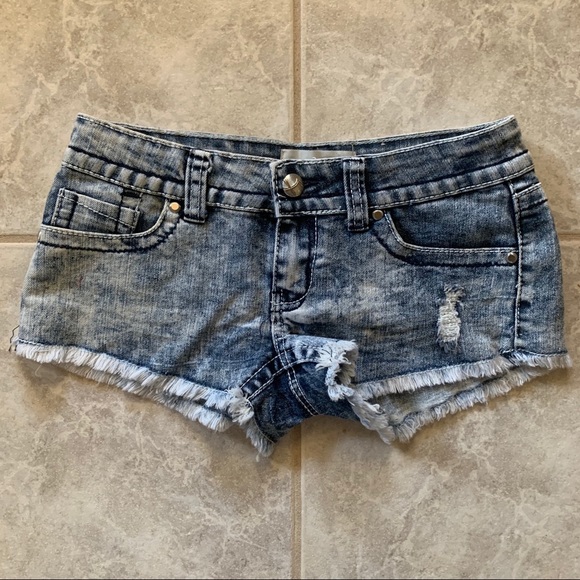 almost famous denim shorts